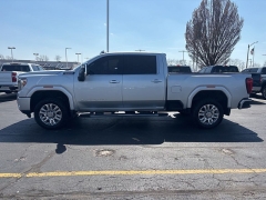 Used 2020  GMC Sierra 2500HD 4WD Crew Cab 159" Denali at Landmark Auto Credit Center near springfield&comma; IL