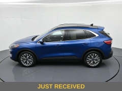 Used 2022  Ford Escape Titanium AWD at Landmark Auto Credit Center near springfield&comma; IL
