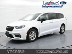  2024 Chrysler Pacifica Touring L FWD at Landmark Auto Credit Center near springfield&comma; IL