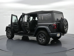 Used 2018  Jeep Wrangler Unlimited 4d SUV 4WD Sport at Landmark Auto Credit Center near springfield&comma; IL