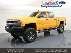 Used 2018  Chevrolet Silverado 1500 4WD Crew Cab LT at Landmark Auto Credit Center near springfield&comma; IL