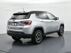 Used 2025  Jeep Compass Trailhawk 4x4 at Landmark Auto Credit Center near springfield&comma; IL