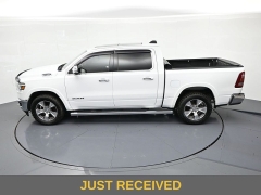 Used 2020  Ram 1500 4WD Crew Cab Laramie at Landmark Auto Credit Center near springfield&comma; IL