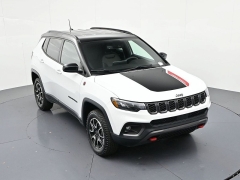 Used 2025  Jeep Compass Trailhawk 4x4 at Landmark Auto Credit Center near springfield&comma; IL