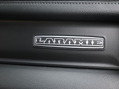 Used 2020  Ram 1500 4WD Crew Cab Laramie at Landmark Auto Credit Center near springfield&comma; IL