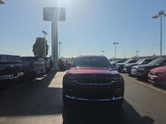 Used 2025  Jeep Grand Cherokee L Limited 4x4 at Landmark Auto Credit Center near springfield&comma; IL