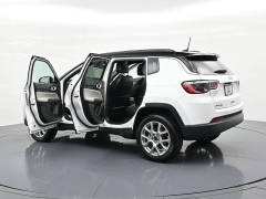 Used 2025  Jeep Compass Limited 4x4 at Landmark Auto Credit Center near springfield&comma; IL