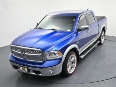 Used 2016  Ram 1500 4WD Crew Cab Laramie at Landmark Auto Credit Center near springfield&comma; IL