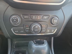 Used 2020  Jeep Cherokee Altitude FWD at Landmark Auto Credit Center near springfield&comma; IL