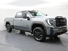 Used 2024  GMC Sierra 2500HD 4WD Crew Cab 159" AT4 at Landmark Auto Credit Center near springfield&comma; IL