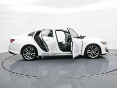 Used 2020  Chevrolet Malibu 4d Sedan Premier at Landmark Auto Credit Center near springfield&comma; IL