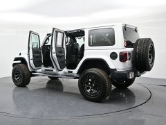Used 2020  Jeep Wrangler Unlimited Sahara 4x4 at Landmark Auto Credit Center near springfield&comma; IL