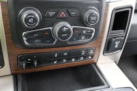 Used 2015  Ram 1500 4WD Crew Cab Laramie at Landmark Auto Credit Center near springfield&comma; IL