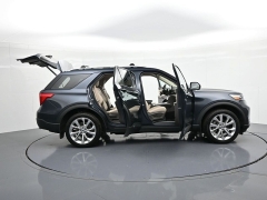 Used 2022  Ford Explorer Platinum 4WD at Landmark Auto Credit Center near springfield&comma; IL