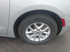 Used 2024  Chrysler Pacifica Touring L FWD at Landmark Auto Credit Center near springfield&comma; IL