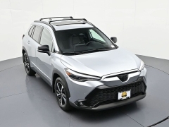 Used 2025  Toyota Corolla Cross Hybrid 4WD &lpar;Natl&rpar; at Landmark Auto Credit Center near springfield&comma; IL