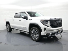 Used 2023  GMC Sierra 1500 4WD Crew Cab 147" Denali Ultimate at Landmark Auto Credit Center near springfield&comma; IL