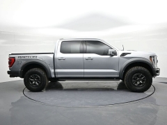 Used 2022  Ford F-150 4WD Raptor SuperCrew 5&period;5' Box at Landmark Auto Credit Center near springfield&comma; IL