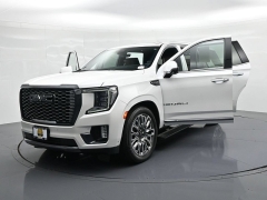 Used 2024  GMC Yukon 4WD 4dr Denali Ultimate at Landmark Auto Credit Center near springfield&comma; IL