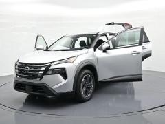 Used 2024  Nissan Rogue FWD SV at Landmark Auto Credit Center near springfield&comma; IL