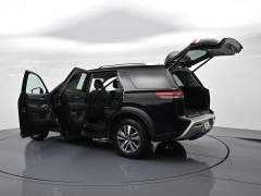 Used 2025  Nissan Pathfinder SL 2WD at Landmark Auto Credit Center near springfield&comma; IL