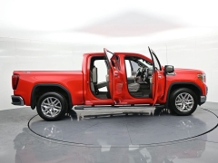 Used 2020  GMC Sierra 1500 4WD Crew Cab 147" SLT at Landmark Auto Credit Center near springfield&comma; IL