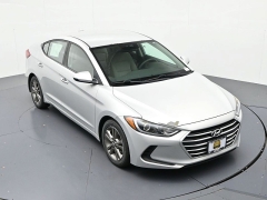 Used 2018  Hyundai Elantra 4d Sedan Limited SULEV at Landmark Auto Credit Center near springfield&comma; IL