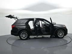 Used 2026  Ford Explorer Platinum 4WD at Landmark Auto Credit Center near springfield&comma; IL