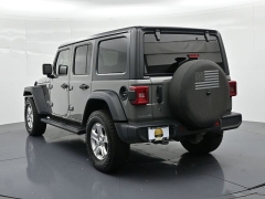 Used 2018  Jeep Wrangler Unlimited 4d SUV 4WD Sport at Landmark Auto Credit Center near springfield&comma; IL