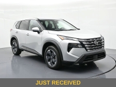 Used 2024  Nissan Rogue FWD SV at Landmark Auto Credit Center near springfield&comma; IL