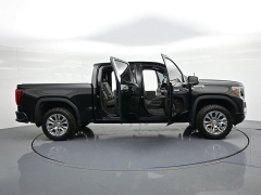 Used 2019  GMC Sierra 1500 4WD Crew Cab 147" Denali at Landmark Auto Credit Center near springfield&comma; IL