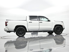 Used 2022  Nissan Frontier Crew Cab 4x4 SV Auto at Landmark Auto Credit Center near springfield&comma; IL