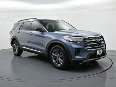 Used 2025  Ford Explorer Active 4WD at Landmark Auto Credit Center near springfield&comma; IL