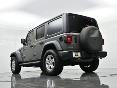 Used 2018  Jeep Wrangler Unlimited 4d SUV 4WD Sport at Landmark Auto Credit Center near springfield&comma; IL