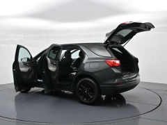 Used 2020  Chevrolet Equinox 4d SUV FWD LS w&sol;1LS at Landmark Auto Credit Center near springfield&comma; IL