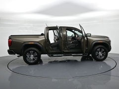 Used 2024  GMC Canyon 4WD Crew Cab AT4 at Landmark Auto Credit Center near springfield&comma; IL