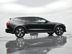 Used 2024  Volvo V60 Cross Country B5 AWD Plus at Landmark Auto Credit Center near springfield&comma; IL