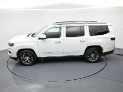Used 2022  Jeep Grand Wagoneer Series I 4x4 at Landmark Auto Credit Center near springfield&comma; IL