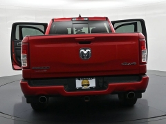 Used 2020  Ram 1500 Big Horn 4x4 Crew Cab 6'4" Box at Landmark Auto Credit Center near springfield&comma; IL
