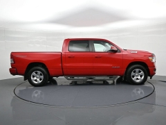 Used 2020  Ram 1500 Big Horn 4x4 Crew Cab 6'4" Box at Landmark Auto Credit Center near springfield&comma; IL