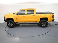Used 2018  Chevrolet Silverado 1500 4WD Crew Cab LT at Landmark Auto Credit Center near springfield&comma; IL