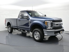 Used 2018  Ford Super Duty F-350 SRW 4WD Reg Cab 8' Box at Landmark Auto Credit Center near springfield&comma; IL