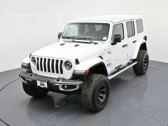 Used 2020  Jeep Wrangler Unlimited Sahara 4x4 at Landmark Auto Credit Center near springfield&comma; IL
