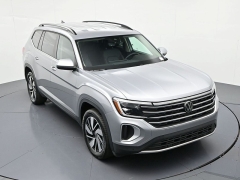 Used 2026  Volkswagen Atlas 2&period;0T SE w&sol;Technology FWD at Landmark Auto Credit Center near springfield&comma; IL