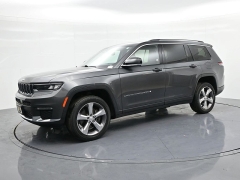  2022 Jeep Grand Cherokee L Limited 4x4 at Landmark Auto Credit Center near springfield&comma; IL