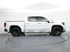 Used 2025  GMC Sierra 1500 4WD Crew Cab 147" SLT at Landmark Auto Credit Center near springfield&comma; IL
