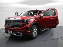 Used 2023  GMC Sierra 1500 4WD Crew Cab 147" Denali at Landmark Auto Credit Center near springfield&comma; IL