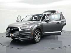 Used 2019  Audi Q7 4d SUV 3&period;0T Quattro Premium at Landmark Auto Credit Center near springfield&comma; IL