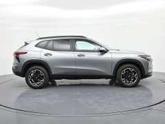 Used 2025  Chevrolet Trax FWD 4dr LT at Landmark Auto Credit Center near springfield&comma; IL