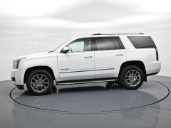 Used 2016  GMC Yukon 4d SUV 4WD Denali at Landmark Auto Credit Center near springfield&comma; IL